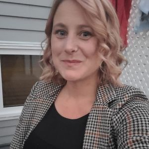 Meet your Posher, Connie